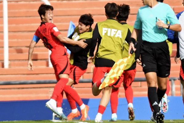 Corea del Sur dio el golpe y debutó con victoria ante Francia