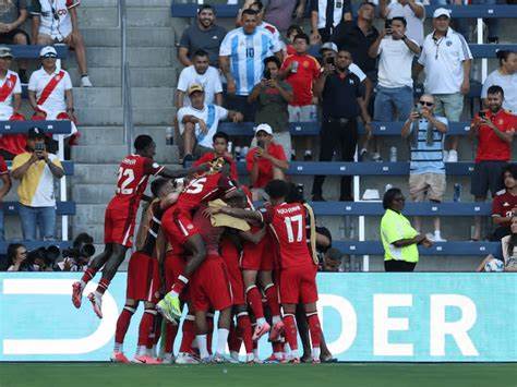 Canadá derrotó a Perú en un emocionante duelo