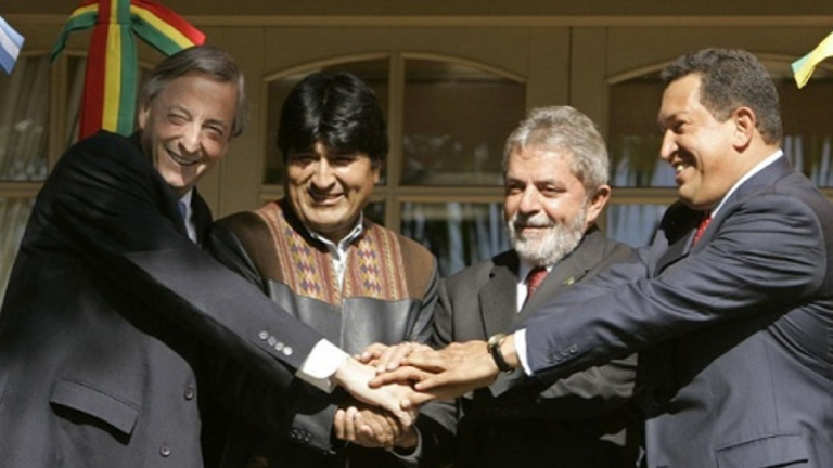 presidentes latinoamericanos celebrando la unión latinoamericana