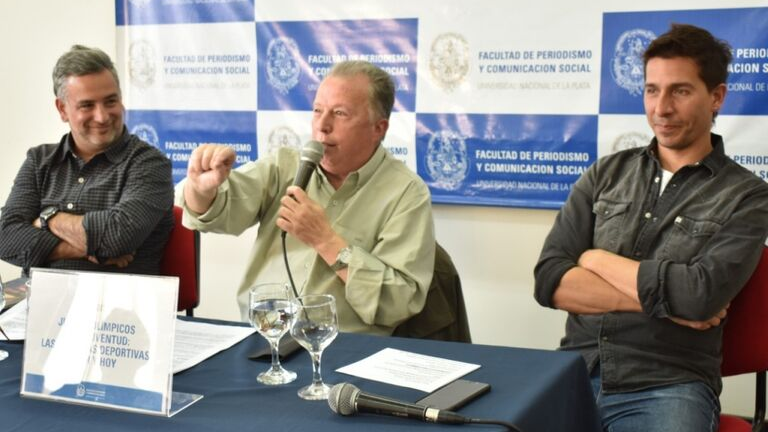 Víctor Lupo disertó sobre políticas deportivas en la Facultad