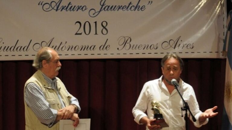 Premio Jauretche para el documentalista y docente Pablo Torello