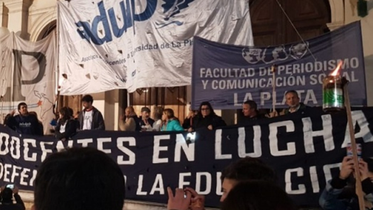 ADULLP participó de la Marcha de Antorchas