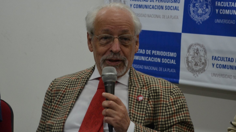 Horacio Verbitsky en la Facultad de Periodismo